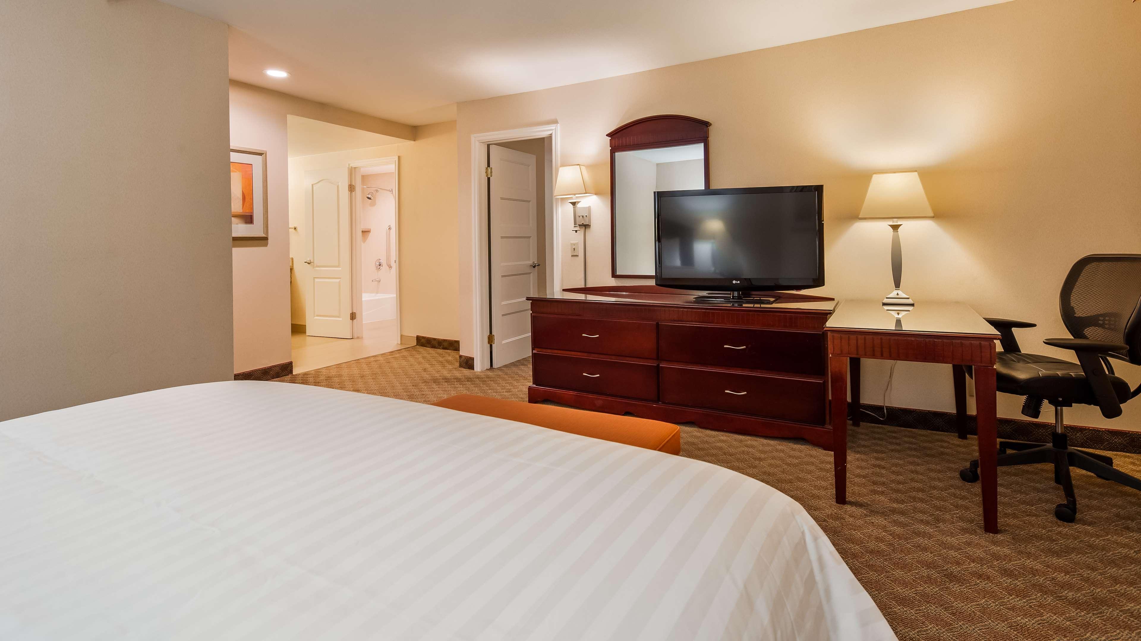 Best Western Plus West Covina Inn Экстерьер фото