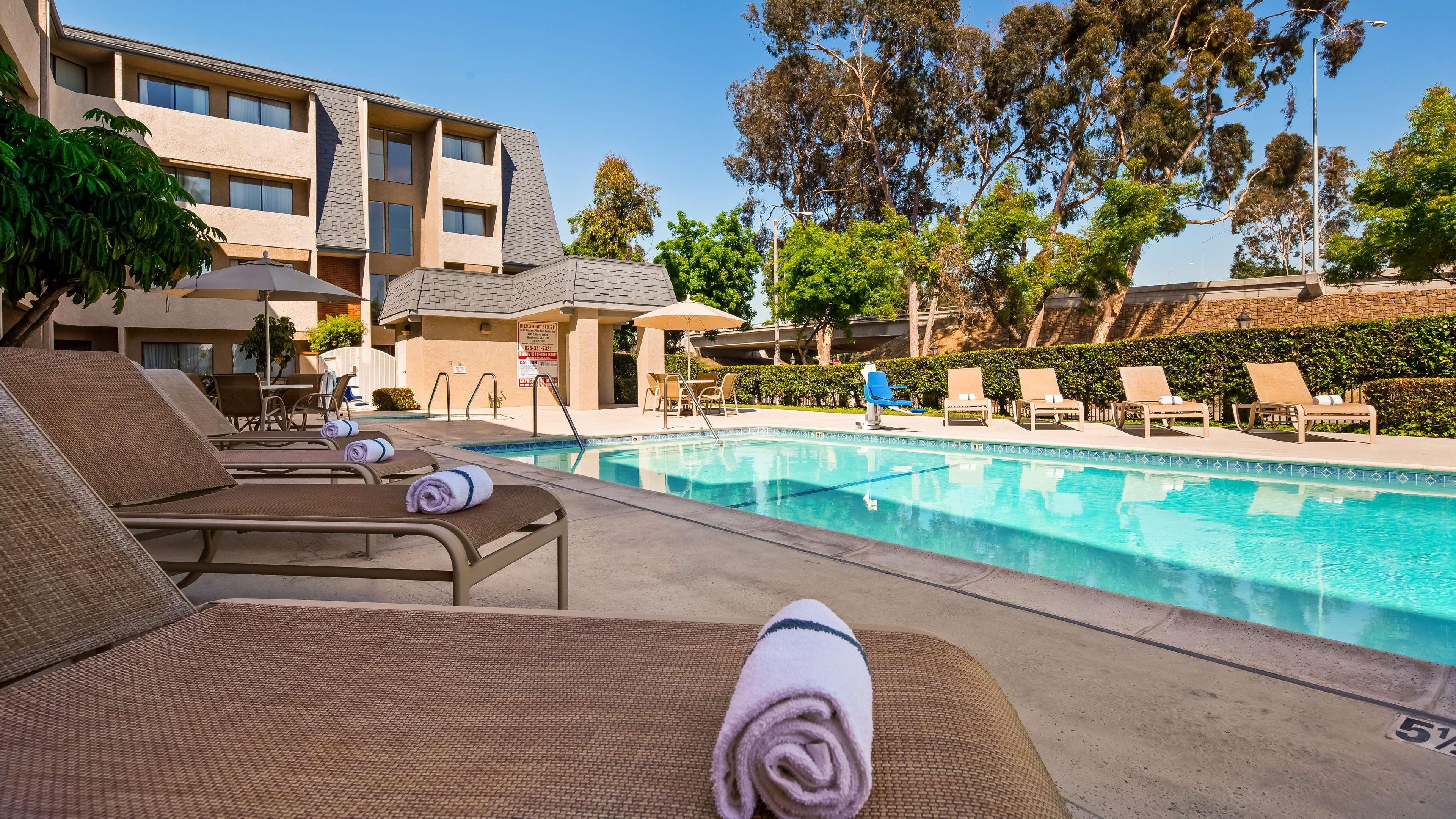 Best Western Plus West Covina Inn Экстерьер фото