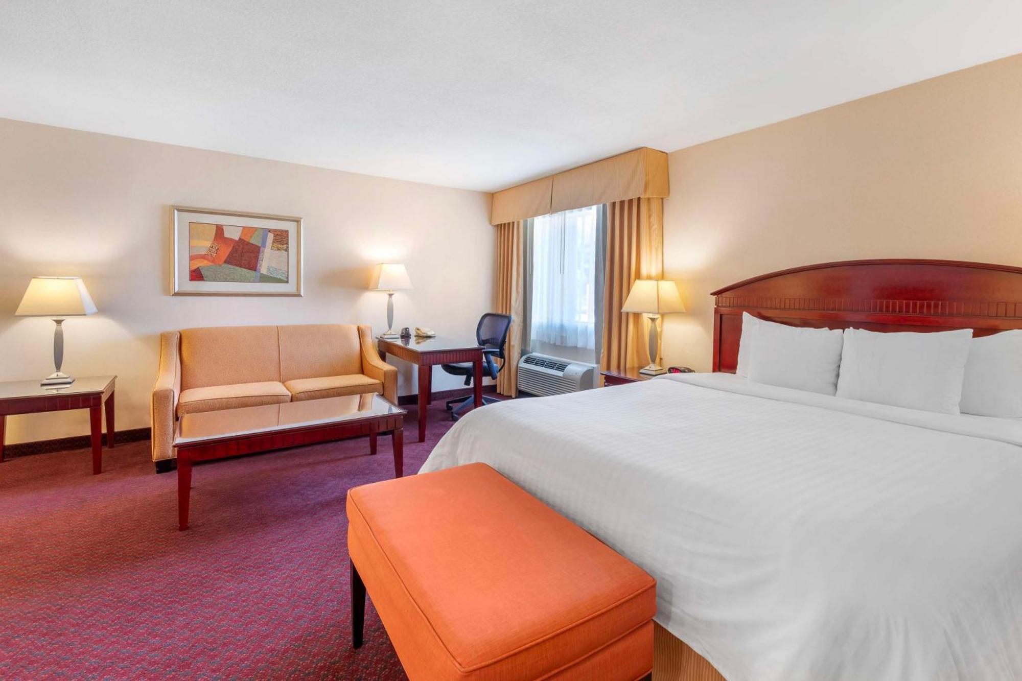 Best Western Plus West Covina Inn Экстерьер фото