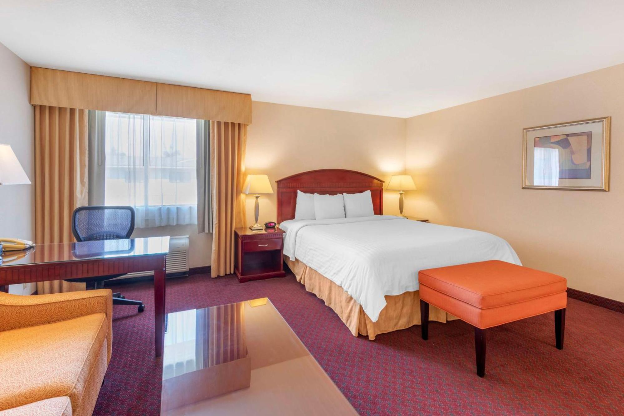 Best Western Plus West Covina Inn Экстерьер фото